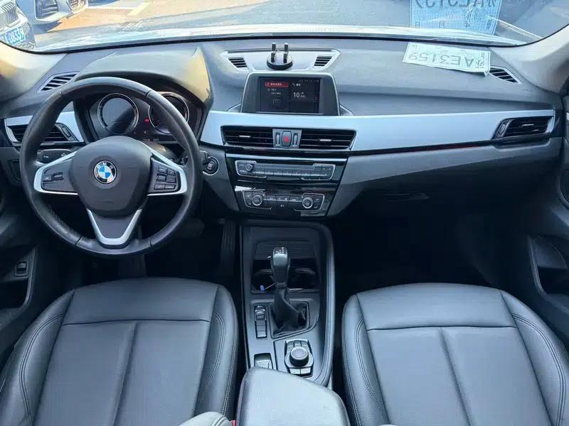 BMW X1 2019 sDrive20Li Leading Edition — миниатюра 10