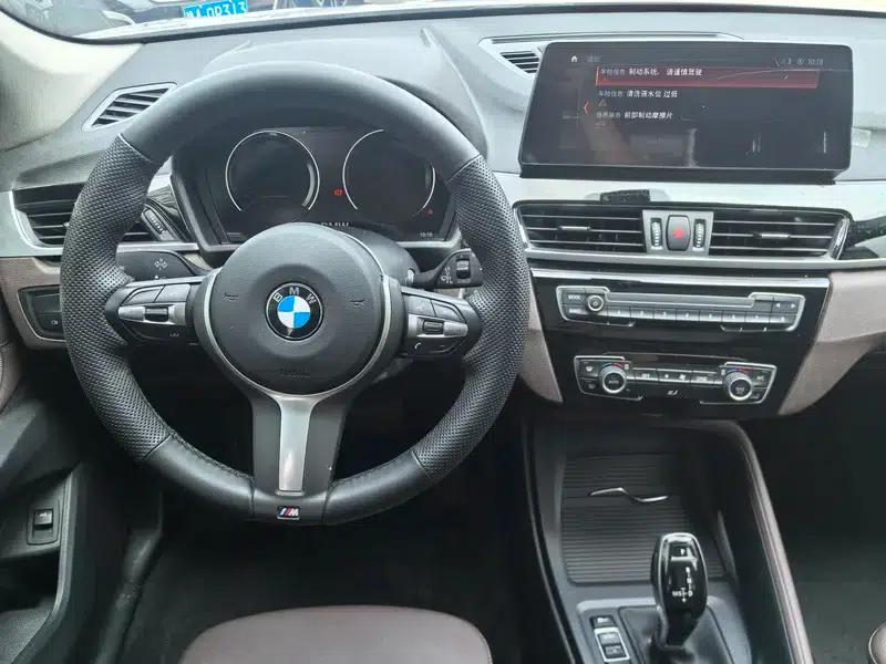 BMW X1 2022 sDrive25Li Leading Edition — миниатюра 15