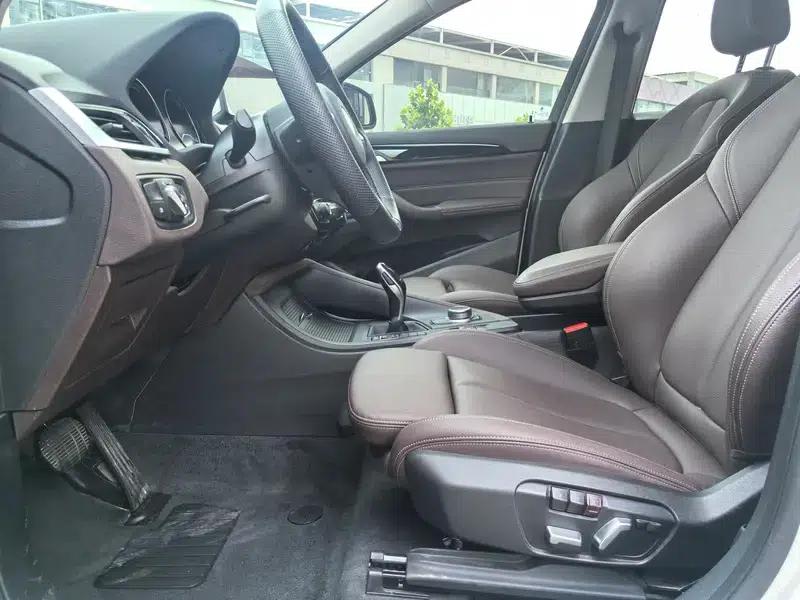 BMW X1 2022 sDrive25Li Leading Edition — миниатюра 16