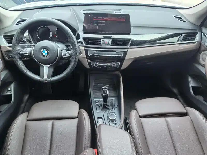 BMW X1 2022 sDrive25Li Leading Edition — миниатюра 8