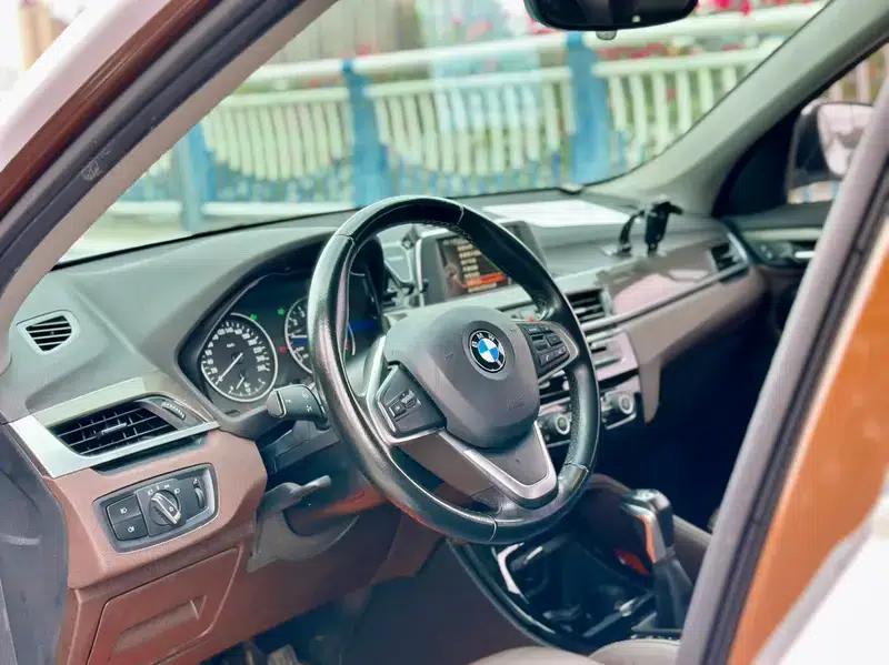 BMW X1 2016 sDrive20Li Luxury — миниатюра 12