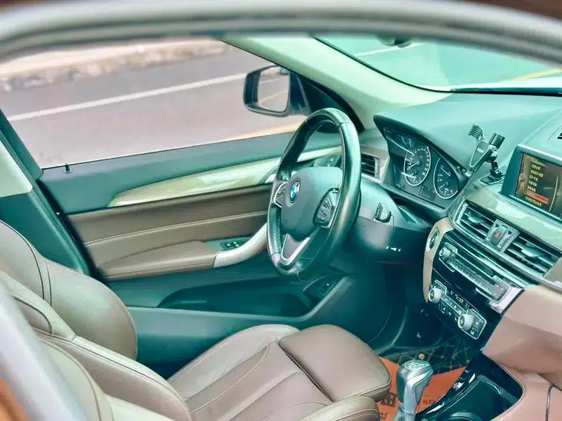 BMW X1 2016 sDrive20Li Luxury — миниатюра 9
