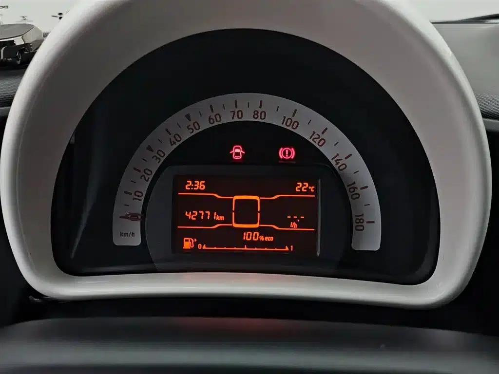 2018 Smart Forfour 1.0L 52kW Dynamic Edition — миниатюра 9