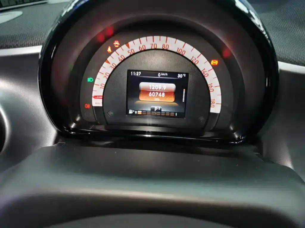 2016 Smart Forfour 1.0L 52kW Passion Edition — миниатюра 12