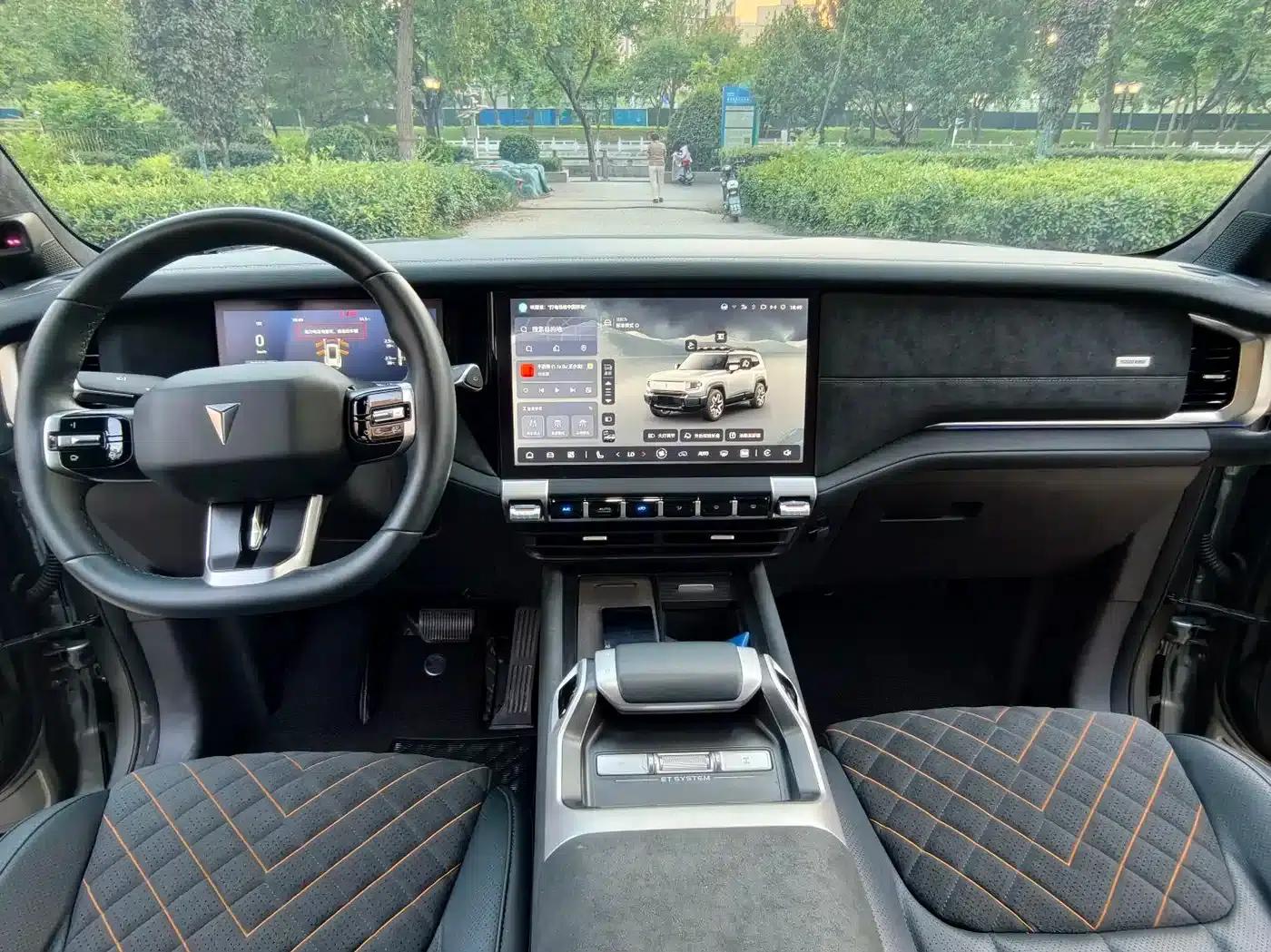 Dark Blue G318 2024 Model, 4WD Air Suspension Version — миниатюра 9