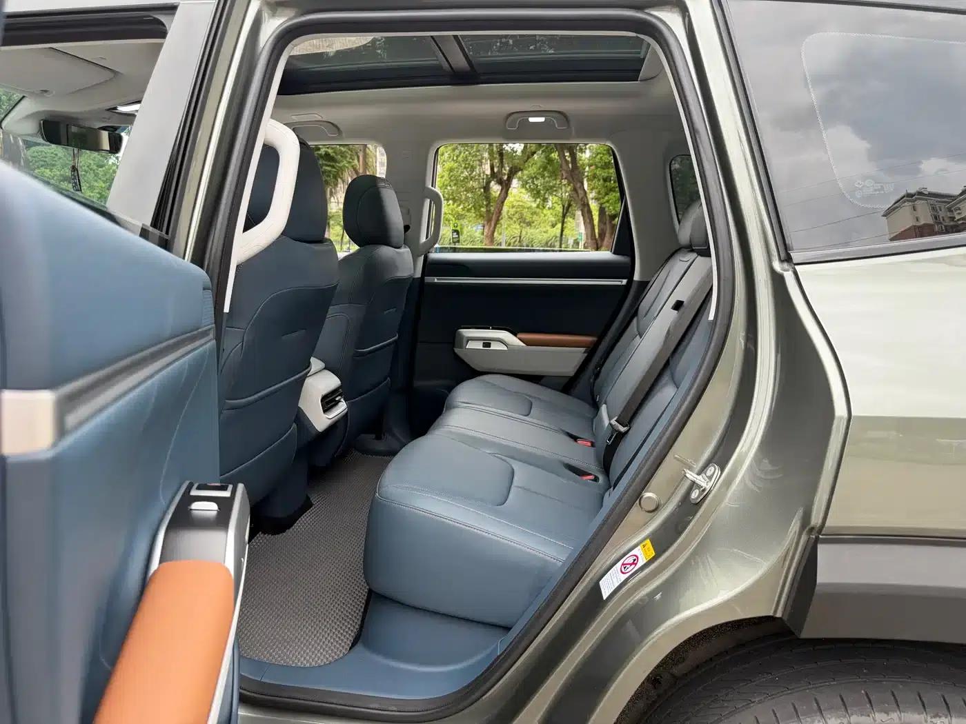 Dark Blue G318 2024 Model, 4WD Air Suspension Version — миниатюра 19