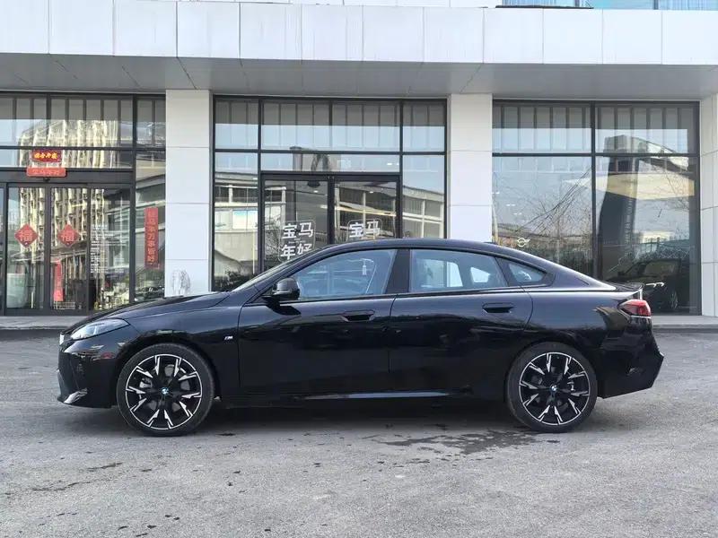 2025 BMW 2 Series 225L M Sport Shadow Edition — миниатюра 3