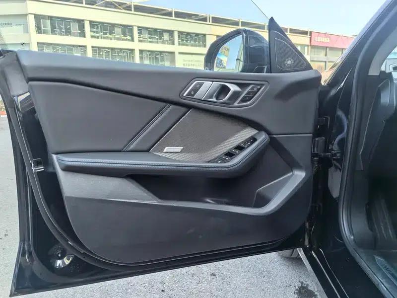 2025 BMW 2 Series 225L M Sport Shadow Edition — миниатюра 10