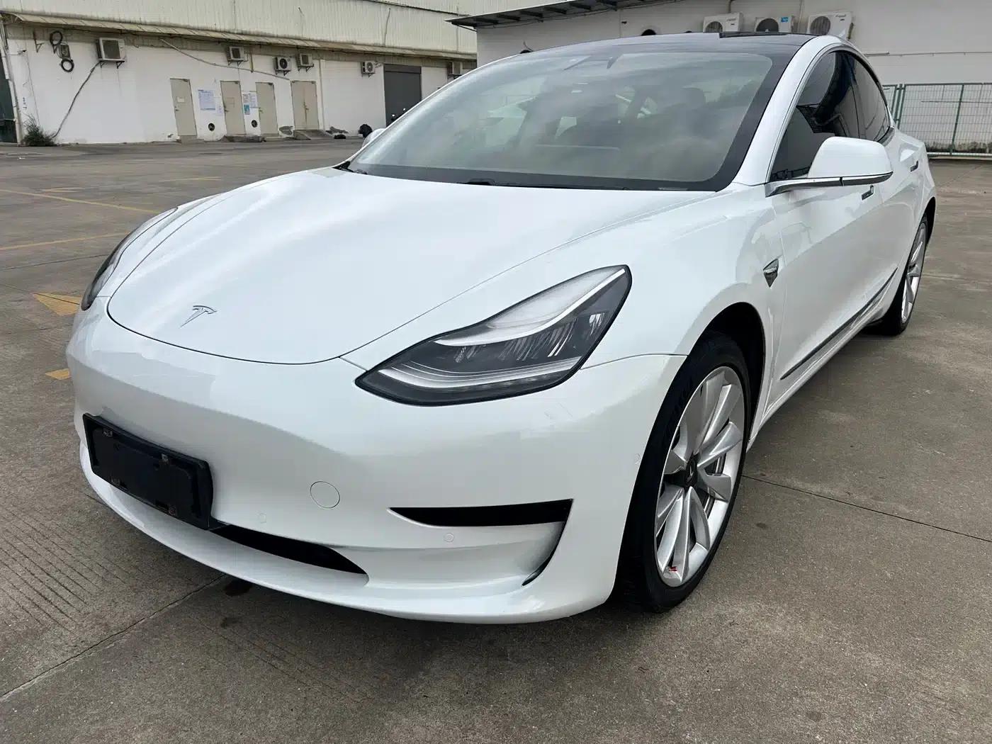 Model 3 2019 Standard Range Rear-Wheel Drive Upgrade — миниатюра 1