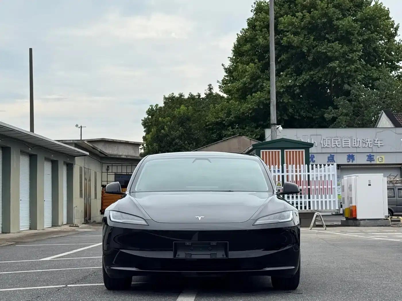 Model 3 2023 Rear-Wheel Drive — миниатюра 2