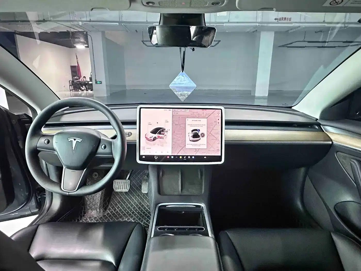Model 3 2022 Rear-Wheel Drive — миниатюра 10