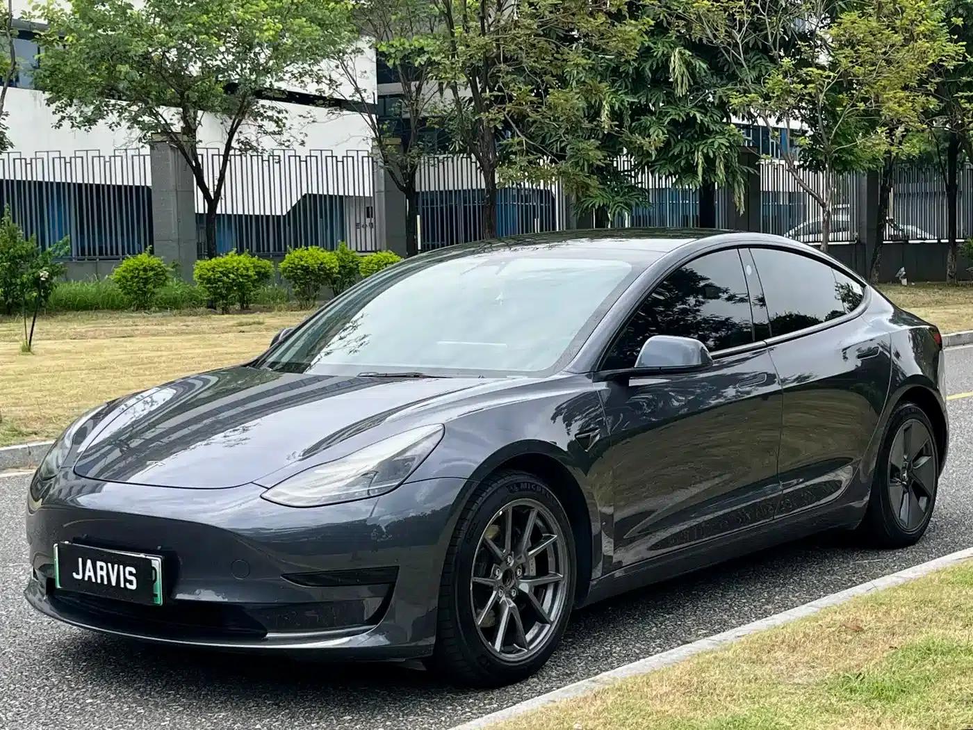 Model 3 2021 Facelift Standard Range Rear-Wheel Drive Upgrade Version 3D1 — миниатюра 1