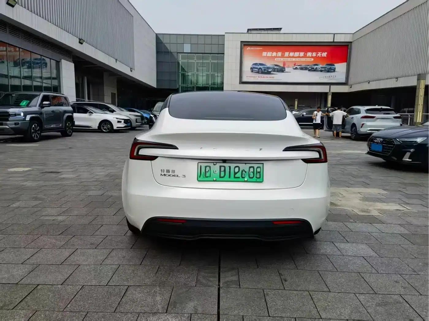 Model 3 2023 Rear-Wheel Drive — миниатюра 8