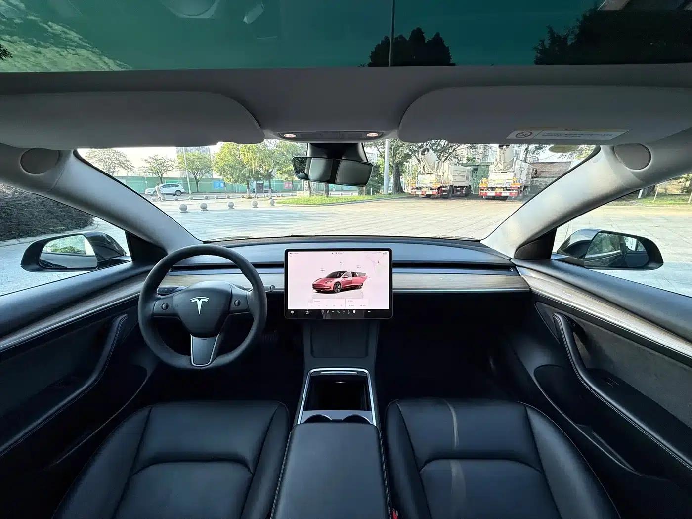 Model 3 2022 Rear-Wheel Drive — миниатюра 12