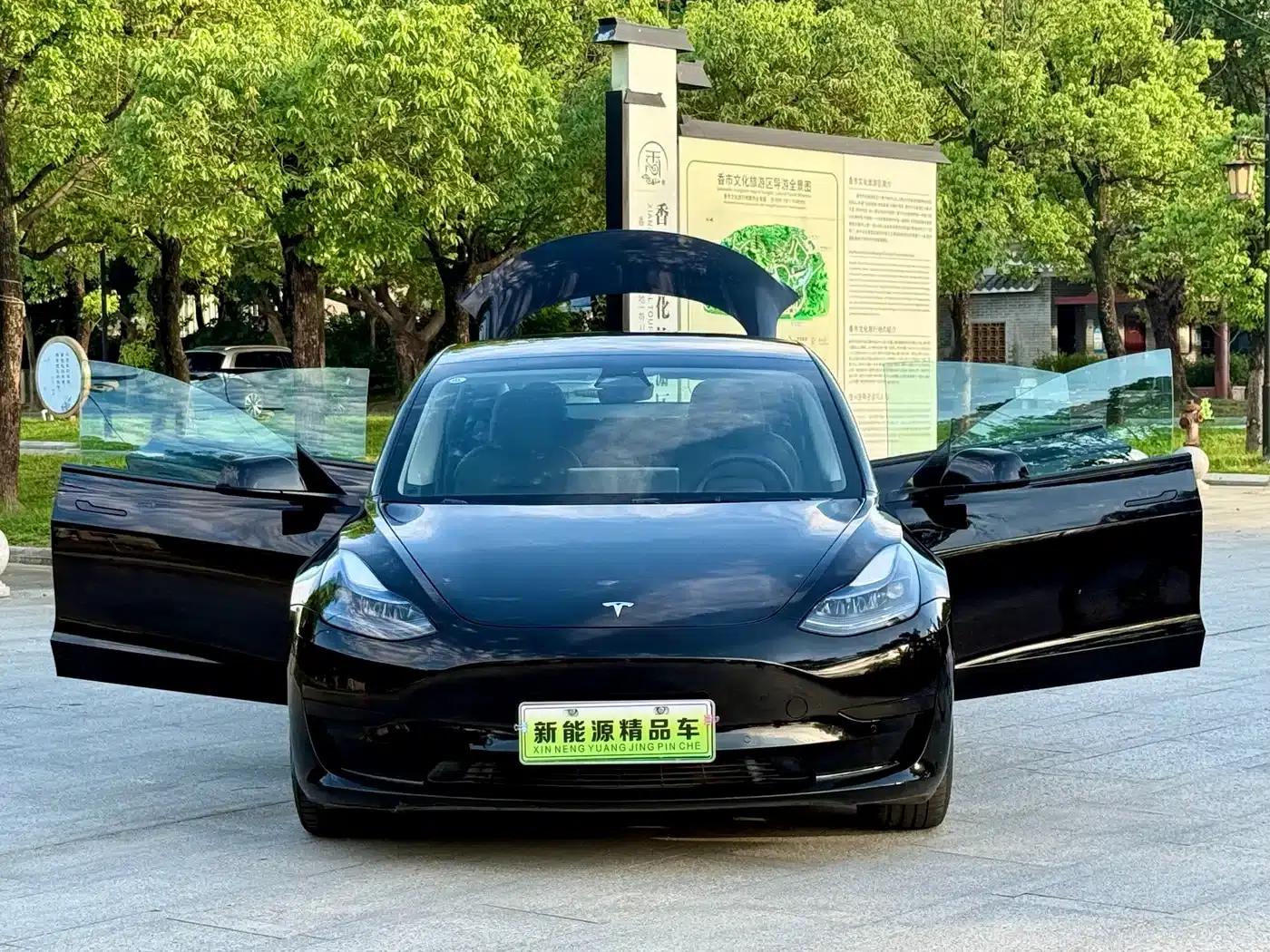 Model 3 2022 Rear-Wheel Drive — миниатюра 18