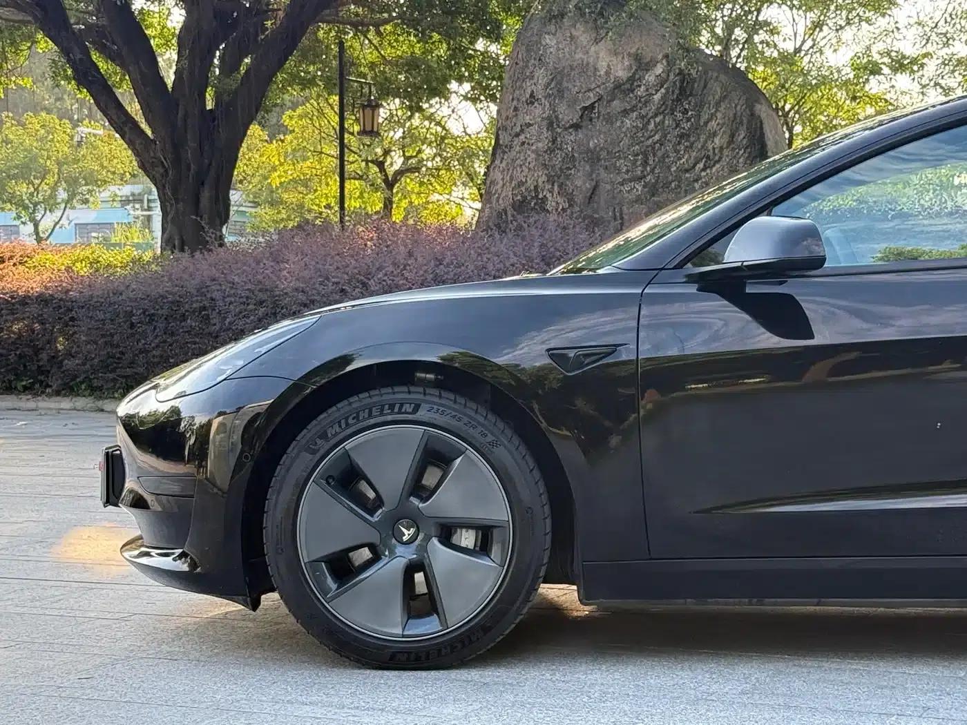 Model 3 2022 Rear-Wheel Drive — миниатюра 19