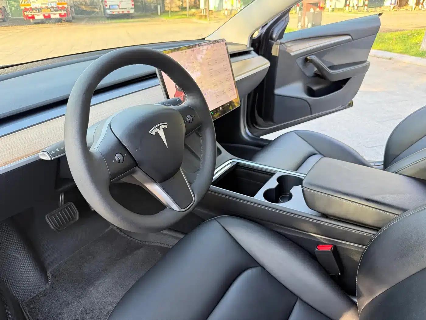 Model 3 2022 Rear-Wheel Drive — миниатюра 6