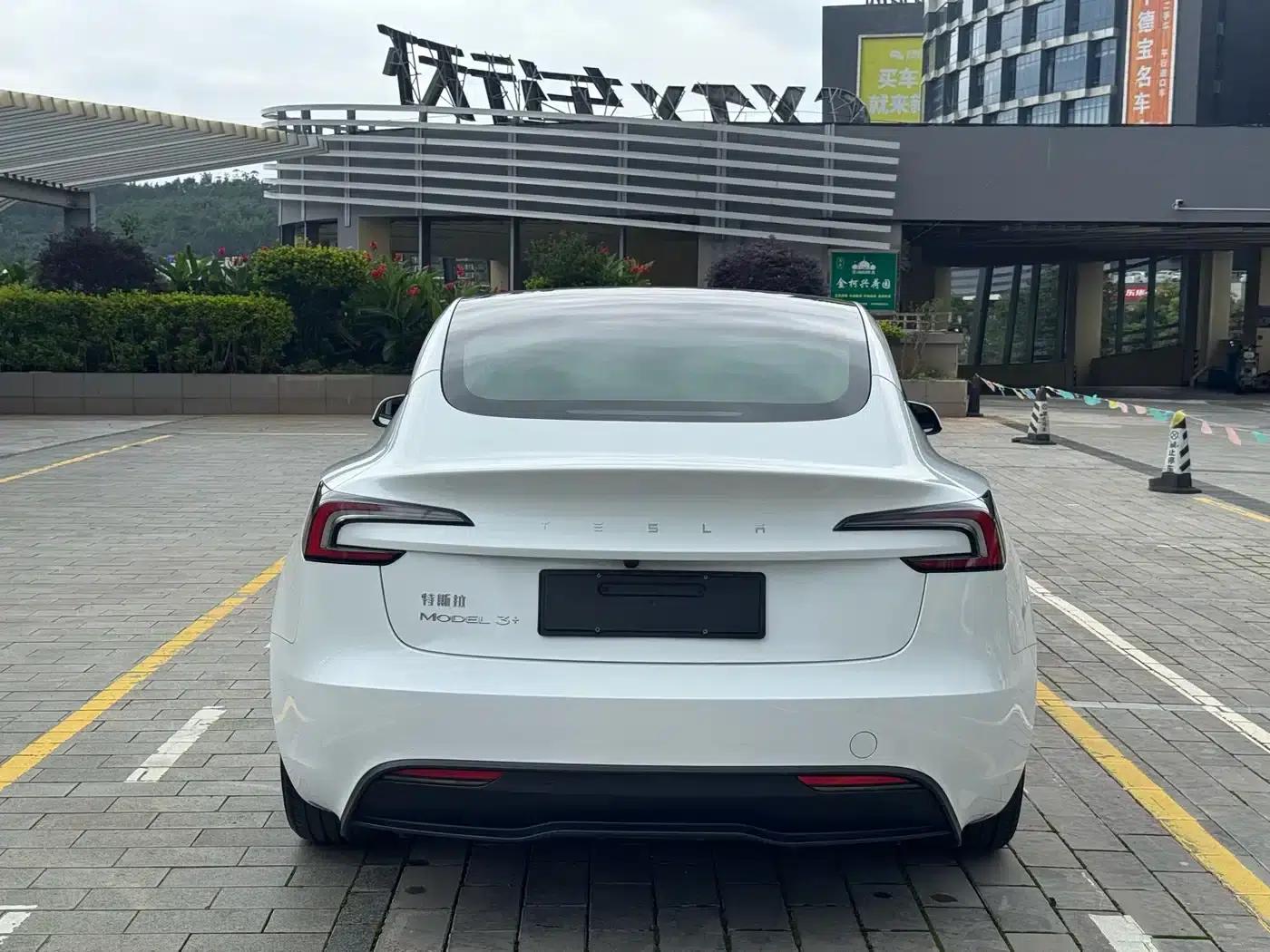 Model 3 2025 Facelift Long Range Rear-Wheel Drive — миниатюра 14