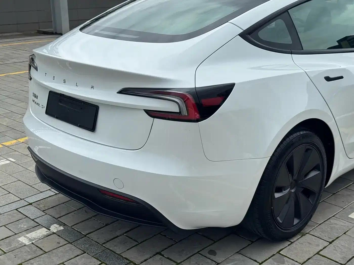 Model 3 2025 Facelift Long Range Rear-Wheel Drive — миниатюра 17