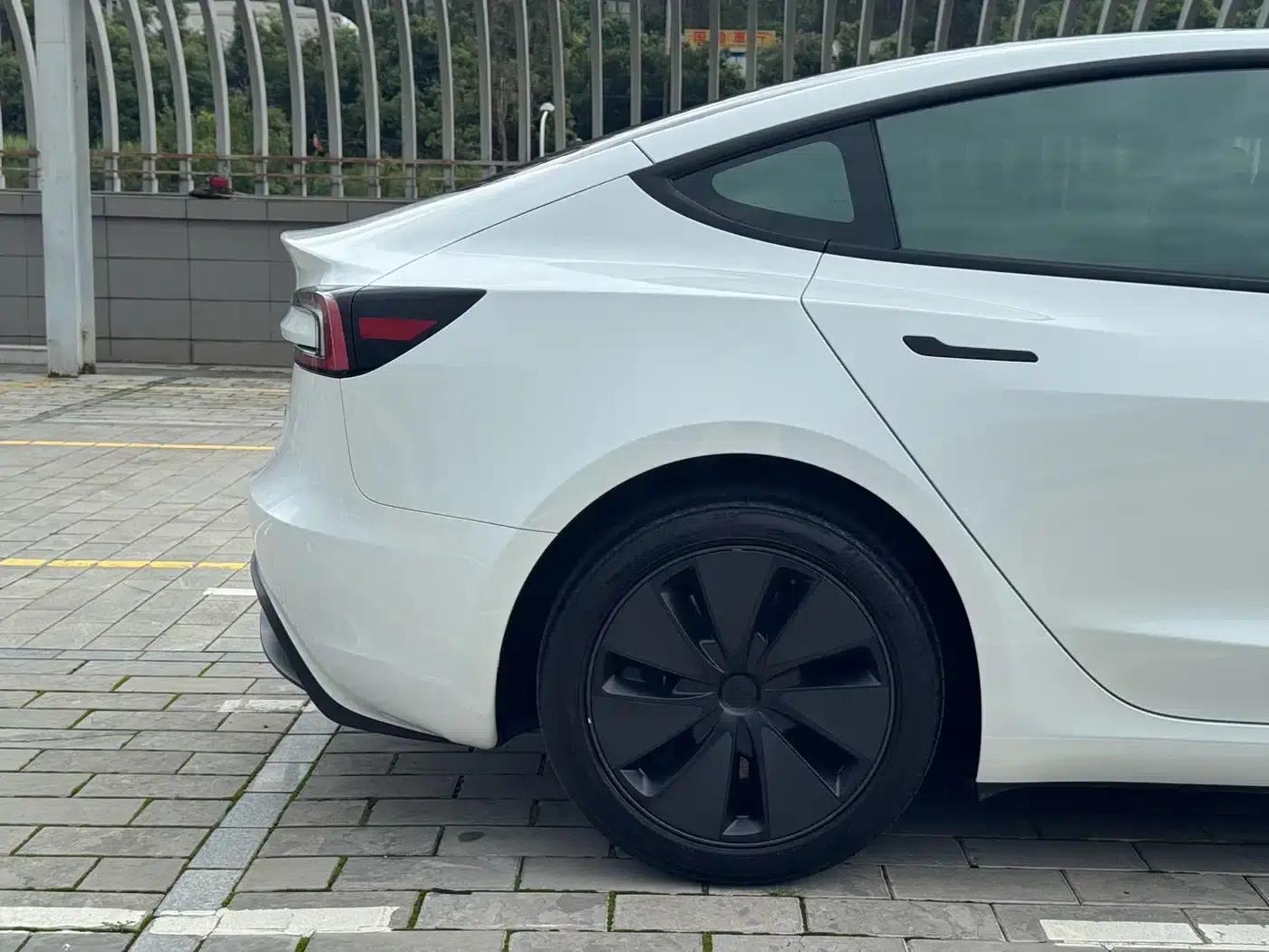 Model 3 2025 Facelift Long Range Rear-Wheel Drive — миниатюра 20
