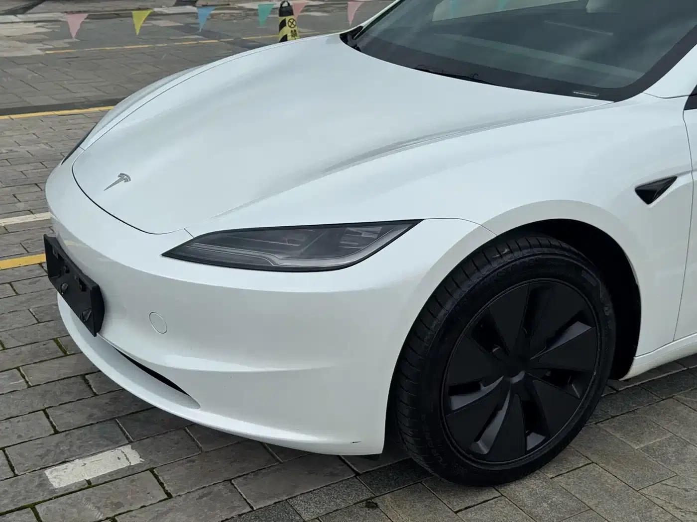 Model 3 2025 Facelift Long Range Rear-Wheel Drive — миниатюра 9