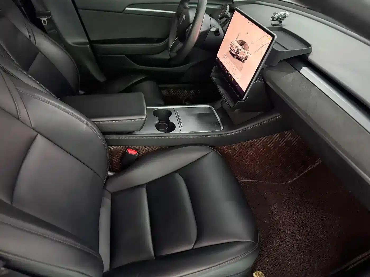 Model 3 2022 Rear-Wheel Drive — миниатюра 12