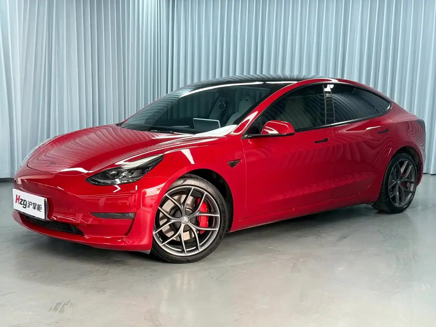 Model 3 2022 Performance All-Wheel Drive — миниатюра 1