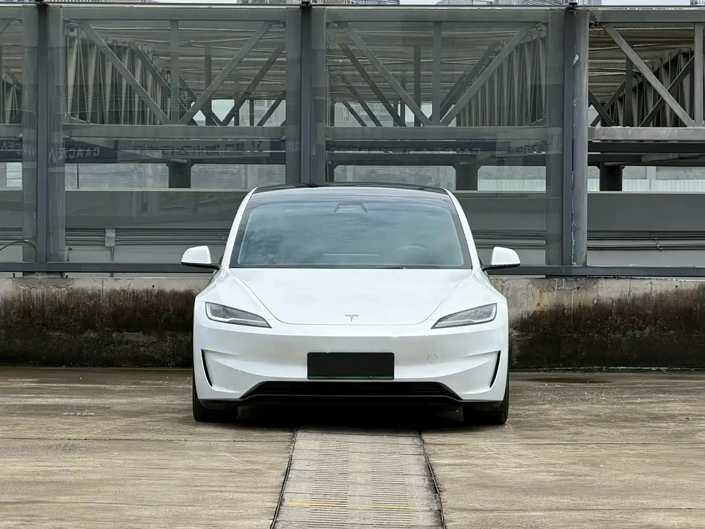 Model 3 2024 Performance All-Wheel Drive — миниатюра 2