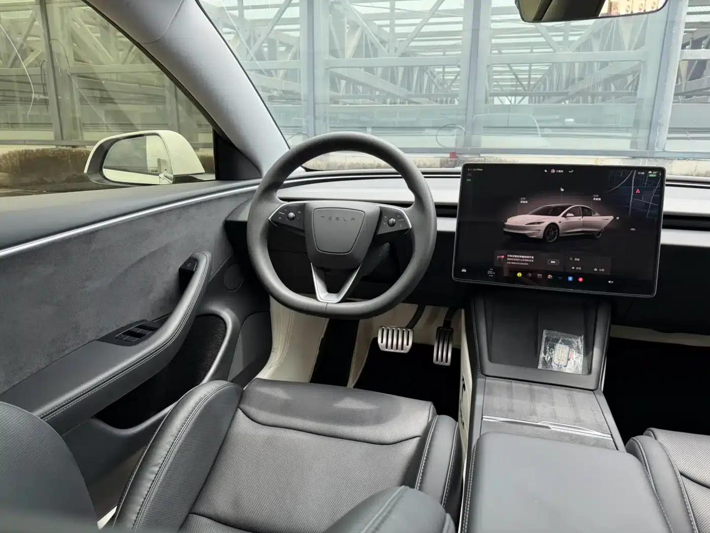 Model 3 2024 Performance All-Wheel Drive — миниатюра 15