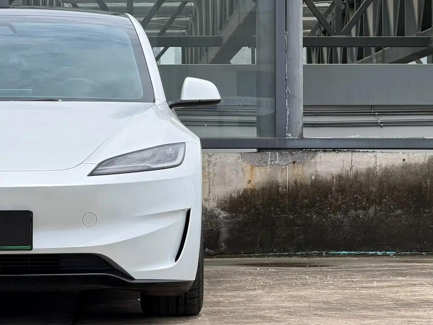 Model 3 2024 Performance All-Wheel Drive — миниатюра 4