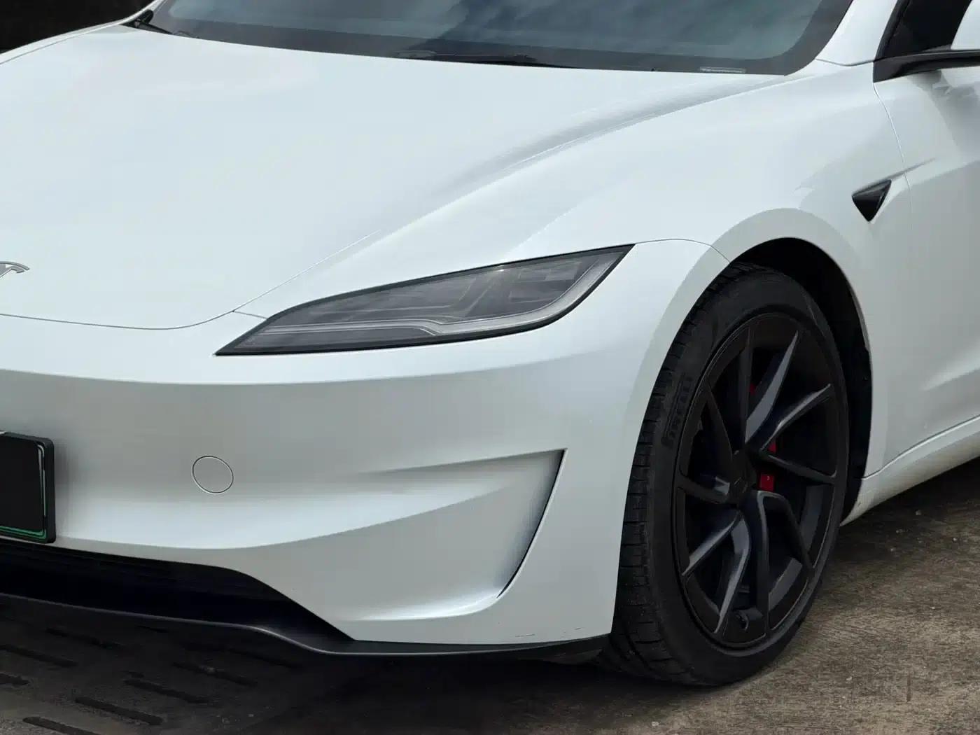 Model 3 2024 Performance All-Wheel Drive — миниатюра 5