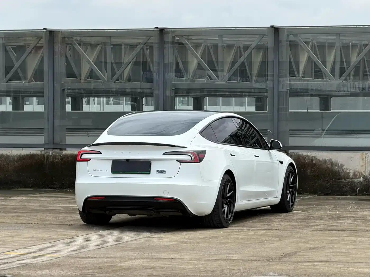 Model 3 2024 Performance All-Wheel Drive — миниатюра 7