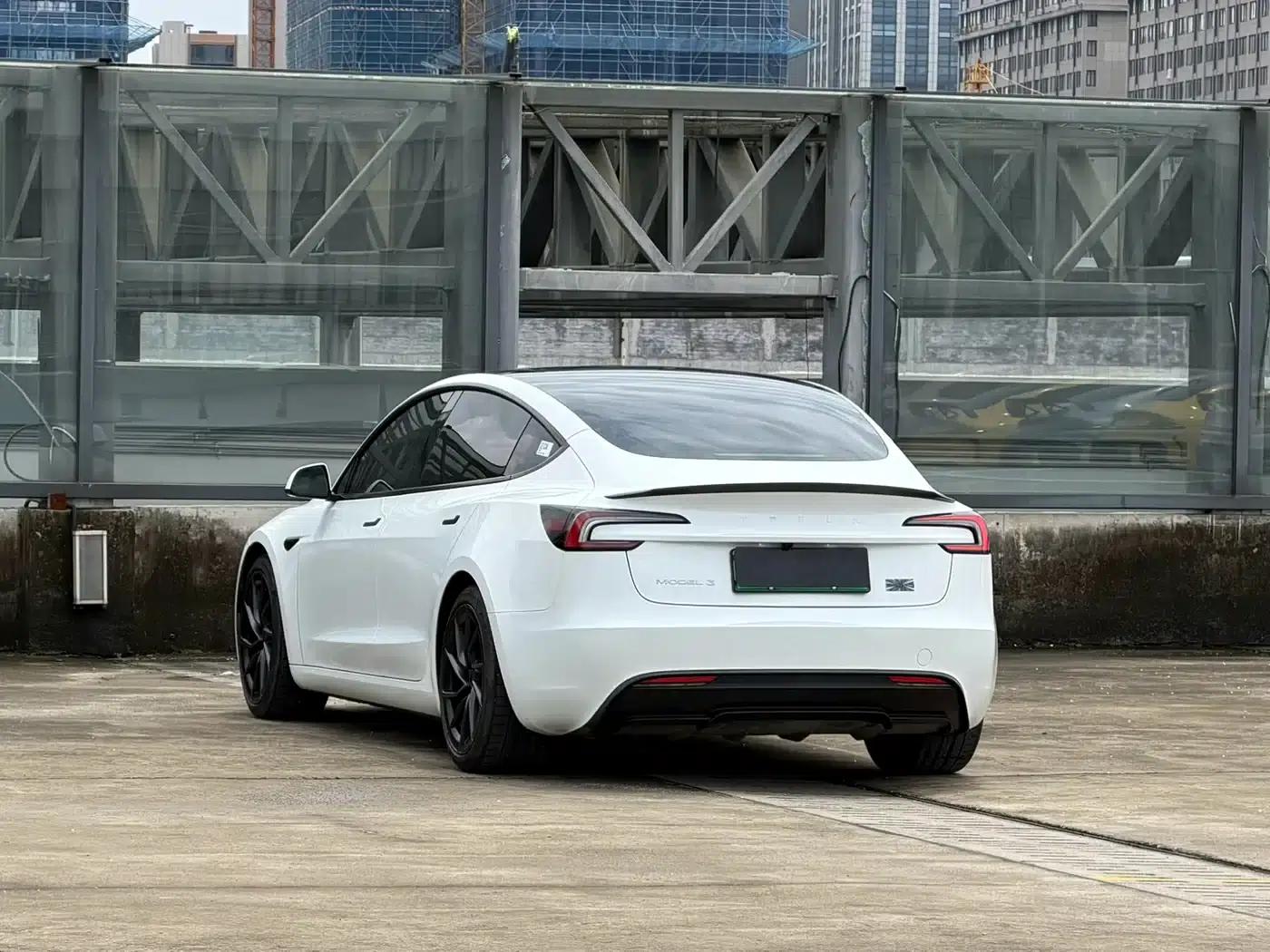 Model 3 2024 Performance All-Wheel Drive — миниатюра 9