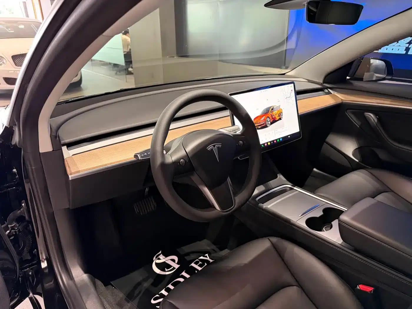 Model 3 2022 Rear-Wheel Drive — миниатюра 7
