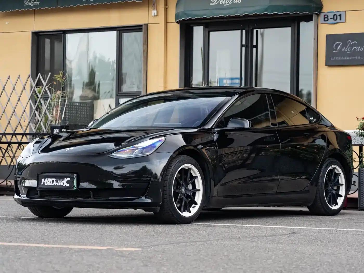 Model 3 2021 Facelift Standard Range Rear-Wheel Drive Upgrade Version 3D1 — миниатюра 1