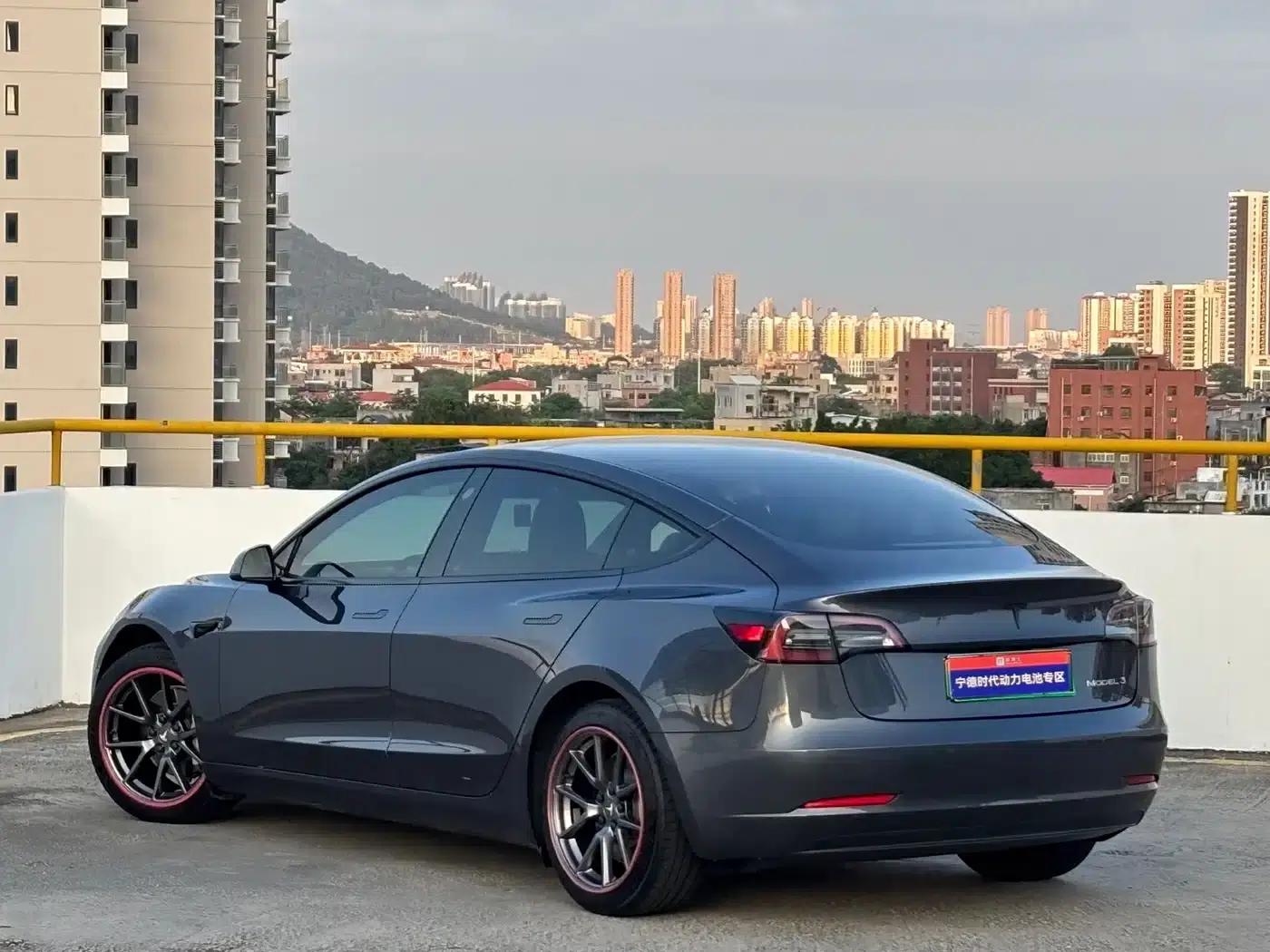 Model 3 2022 Rear-Wheel Drive — миниатюра 12