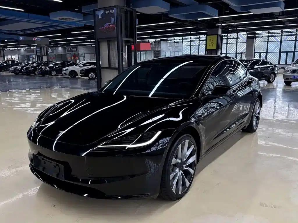 Model 3 2023 Rear-Wheel Drive — миниатюра 1