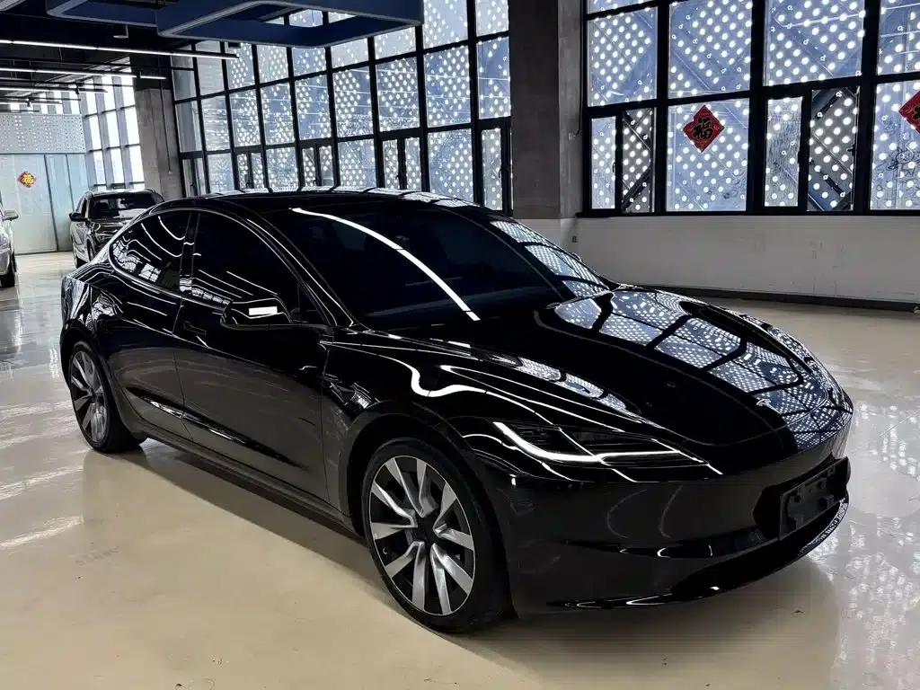 Model 3 2023 Rear-Wheel Drive — миниатюра 3