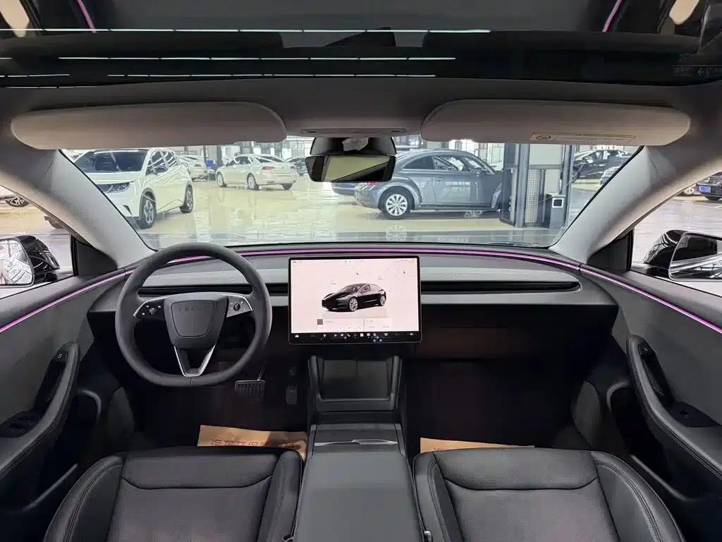 Model 3 2023 Rear-Wheel Drive — миниатюра 9