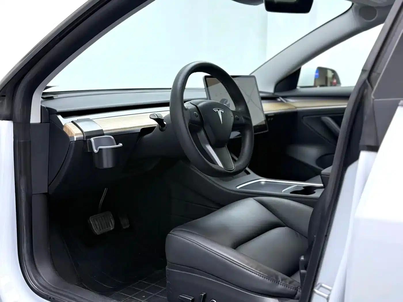 Model 3 2021 Standard Range Rear-Wheel Drive Upgrade — миниатюра 4