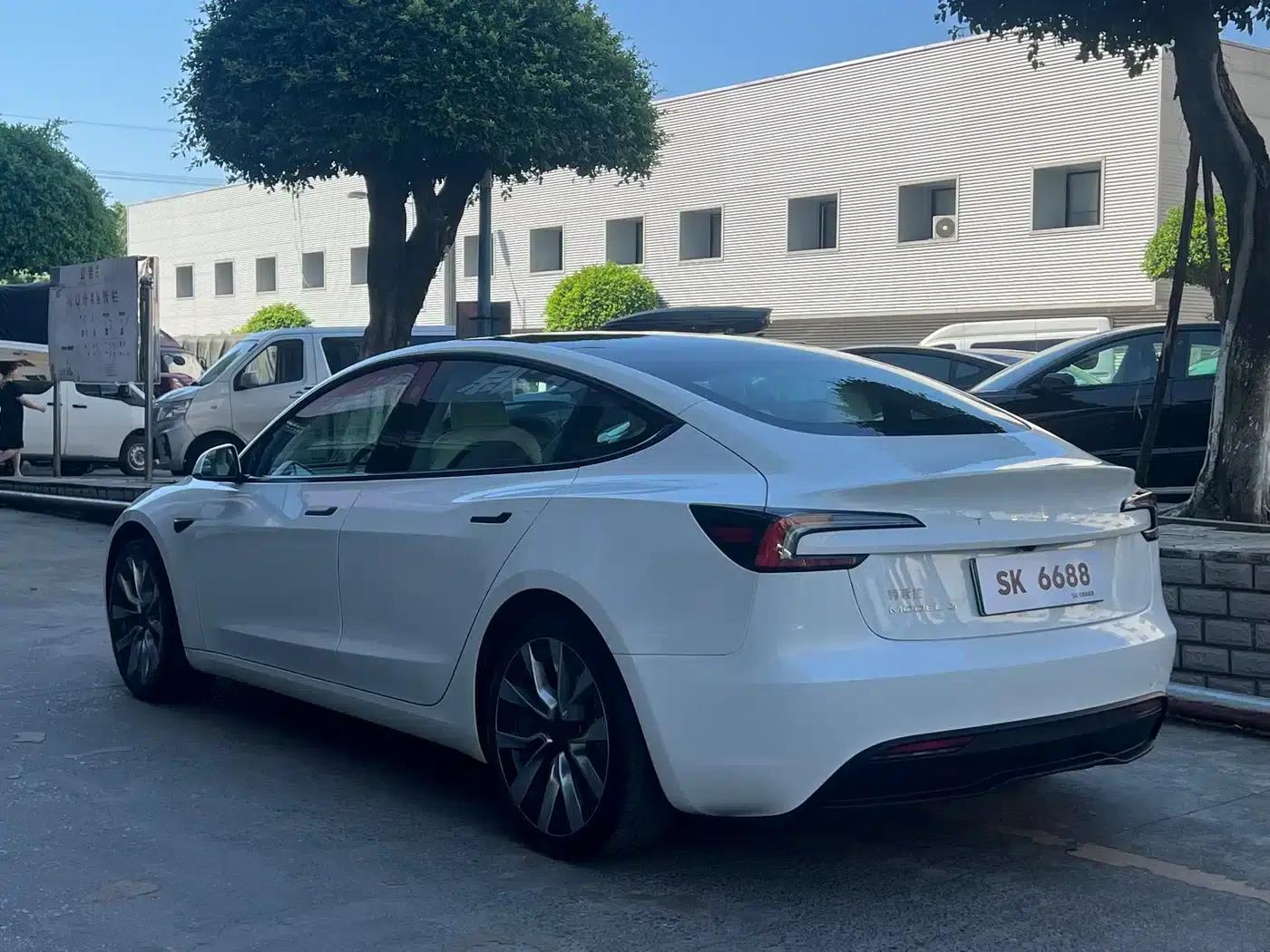 Model 3 2023 Rear-Wheel Drive — миниатюра 5