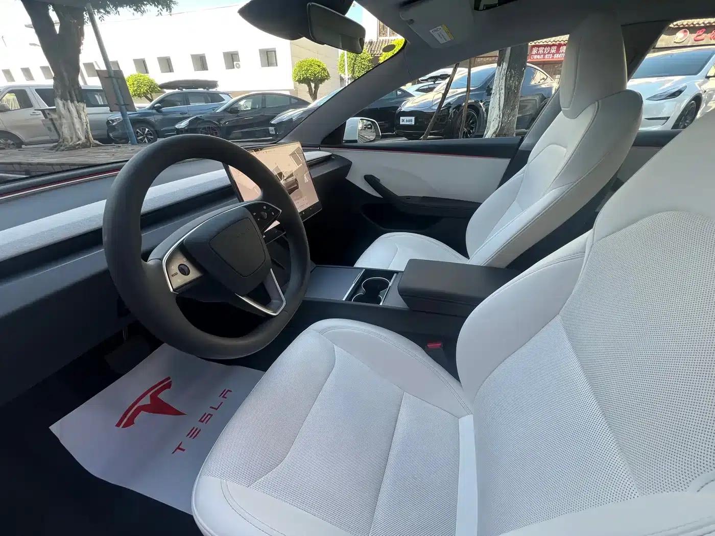 Model 3 2023 Rear-Wheel Drive — миниатюра 7