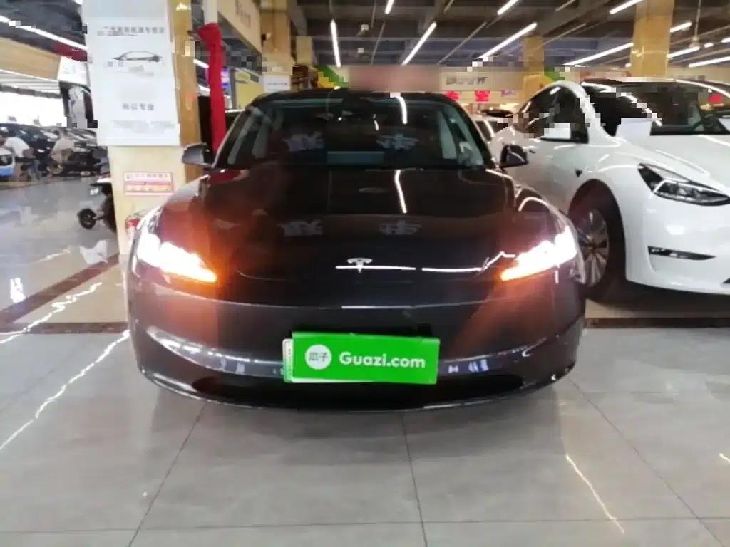 Model 3 2023 Rear-Wheel Drive — миниатюра 3