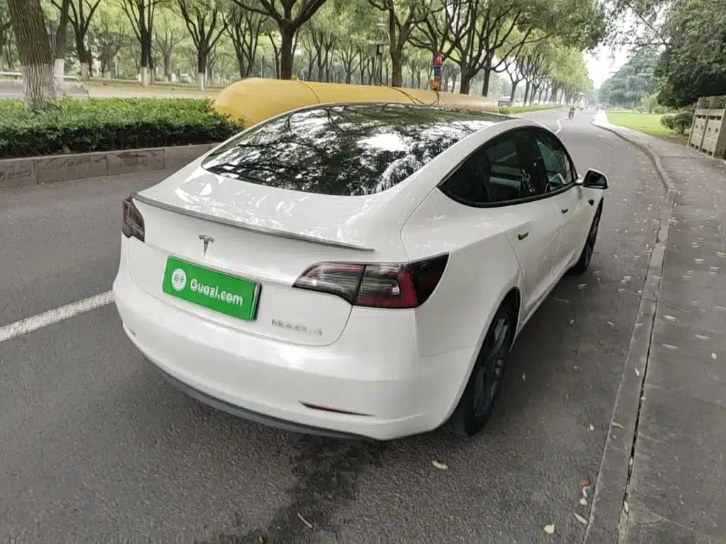 Model 3 2021 Performance All-Wheel Drive — миниатюра 7