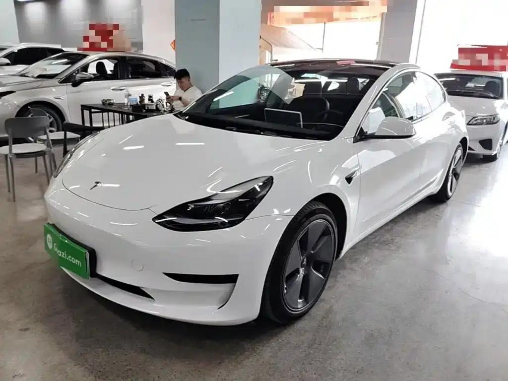 Model 3 2022 Rear-Wheel Drive — миниатюра 1