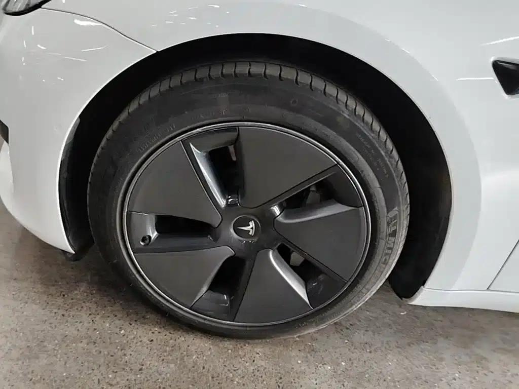 Model 3 2022 Rear-Wheel Drive — миниатюра 23