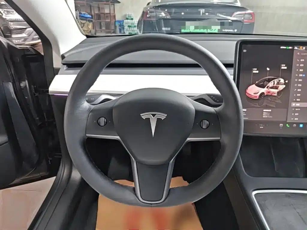 Model 3 2022 Rear-Wheel Drive — миниатюра 11