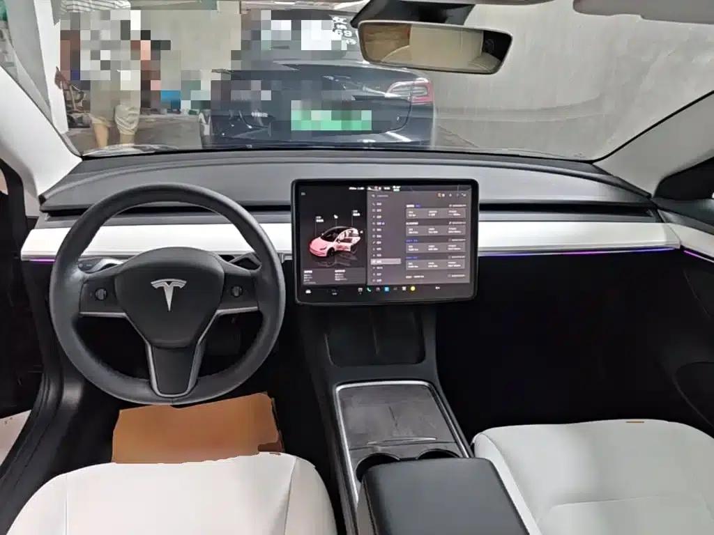 Model 3 2022 Rear-Wheel Drive — миниатюра 10
