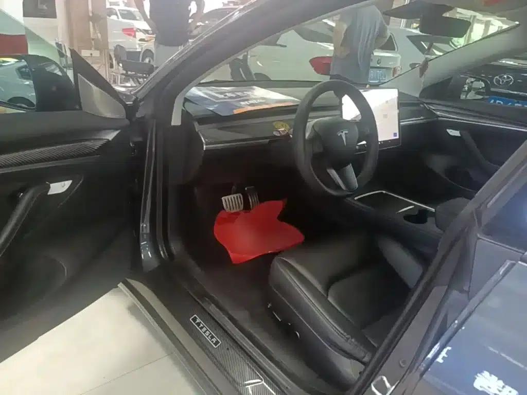 Model 3 2022 Performance All-Wheel Drive — миниатюра 16