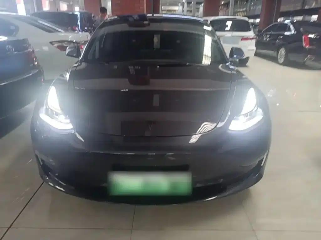 Model 3 2022 Performance All-Wheel Drive — миниатюра 3
